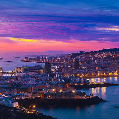 Upscale***las Canteras Beach***balcony Apartment *